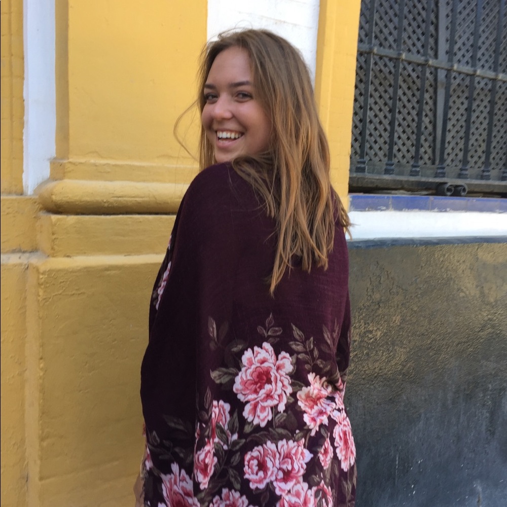 Meet your Posher, Tessa